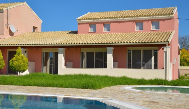 Megali Luxuries Apartments in Sidari