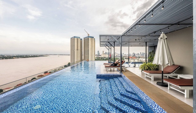 MekongView 6 Residence Sky Pool