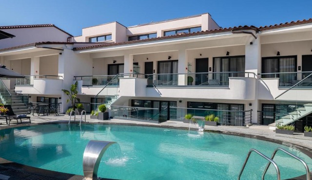 Melite Luxury Rooms & Apartments in Paliouri