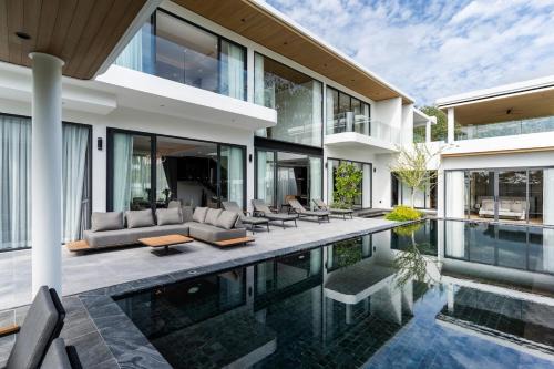 Menara Luxury 4 Bedroom Private Pool Villa BangTao