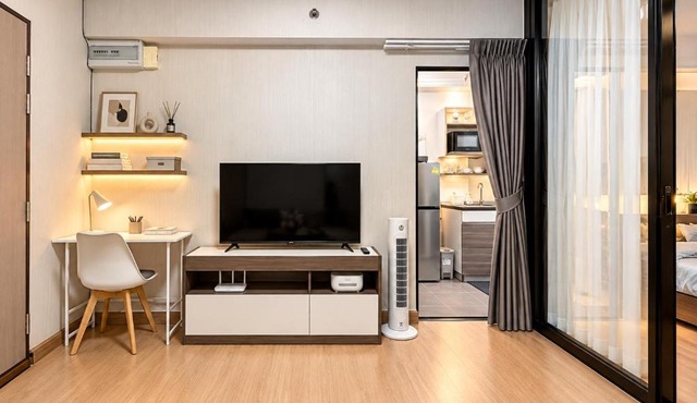 Modern 12th Floor Condo Walk to Phuket Old Town with Pool & Gym