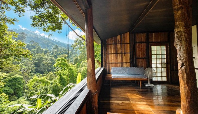 MORI KAWA Mori 2 Nature Retreat with Bathtub