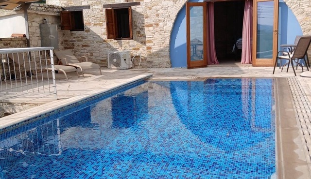 Mountain View Oasis in Skarinou