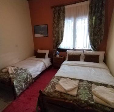 Mprizis Rooms in Elati