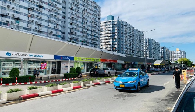 Muangthongthani Rental/Khun Dan