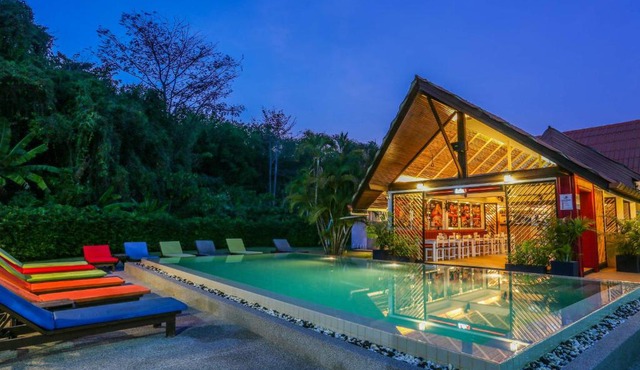 Naiharn Beach Resort - SHA Plus Extra