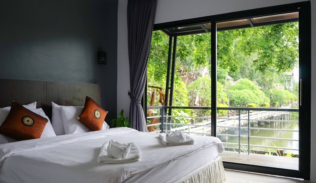 Nakhaburi Hotel & Resort