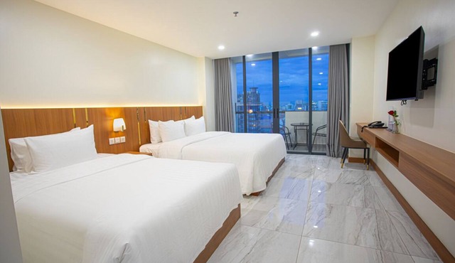 Nalada Hotel
