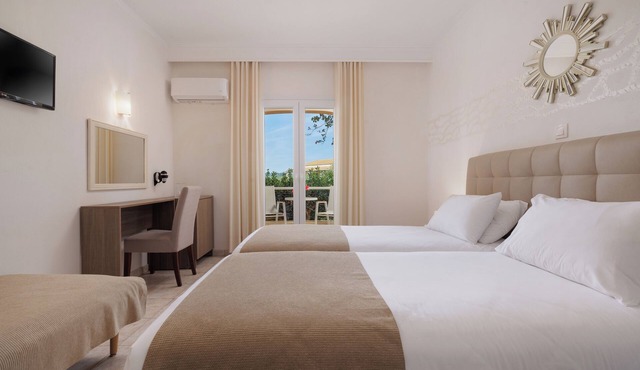 Nefeli Hotel in Corfu