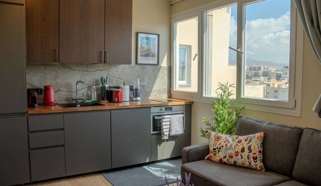 New Beautiful Loft 4.98 Super Host & Sea Access in Limassol