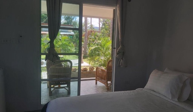 Nice Home Stay at Samroiyod