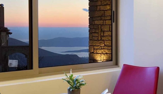 Nidimos Hotel in Delphi