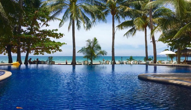 Noble House Beach Resort