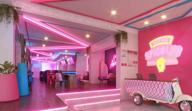 Nomads Bangkok Party Hostel 18-35 Years Old Only