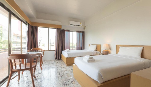 Nonthaburi Palace Hotel in Nonthaburi