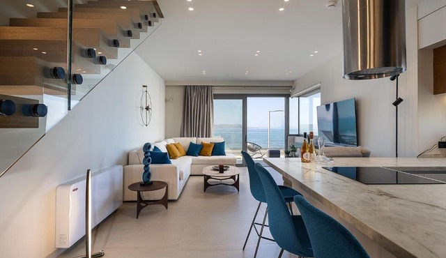 Nūa Residence - Beach at Your Doorstep by etouri in Heraklion