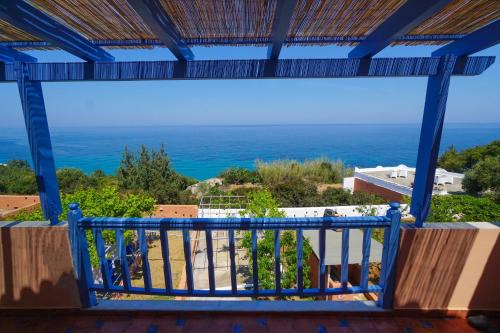 Ocea Retreat in Karlovasi