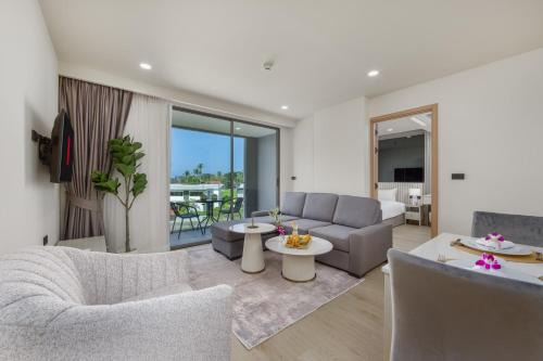 Ozone Сondo Apart Hotel by TropicLook