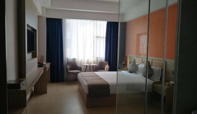 PACI HOTEL