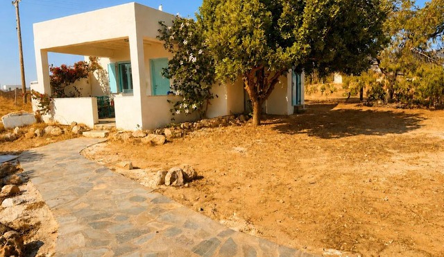 Paris Cottage Sunset and Olive Hideway in Kampos Paros