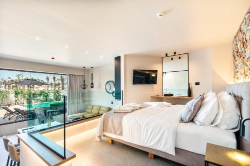 Pathos SeaSide Suites in Faliraki