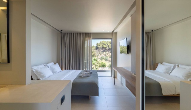 PHEIA, Vriniotis Resorts in Pyrgos