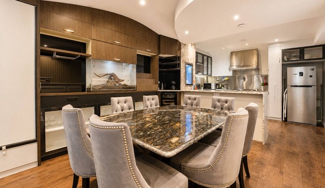Phnom Penh 4-bedroom Luxury Townhouse