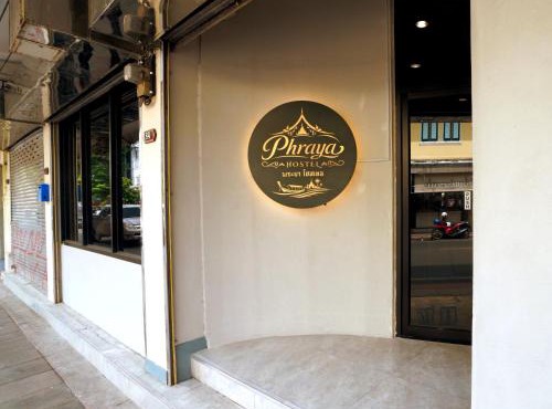 Phraya Hostel