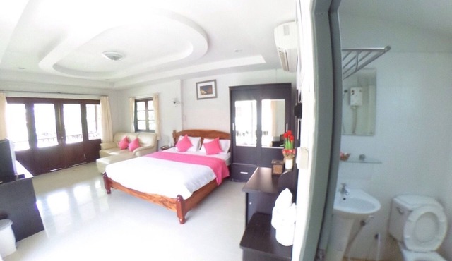 Plaifah Resort Ubon in Pho Sai