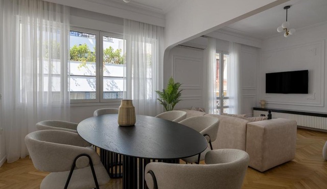 Plaka Elegance Retreat