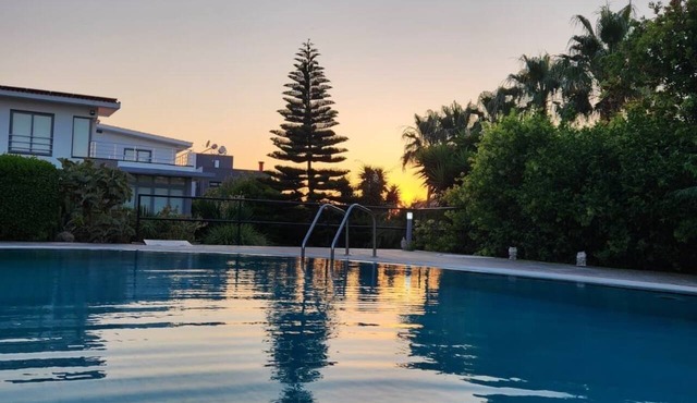 Private Villa in Lapta with Pool, Sea & Mountain View in Lapta