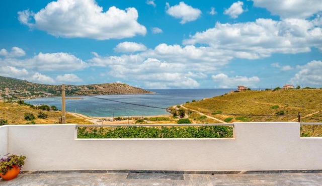 R&M Ocean View in Ormos Agiou Ioannou
