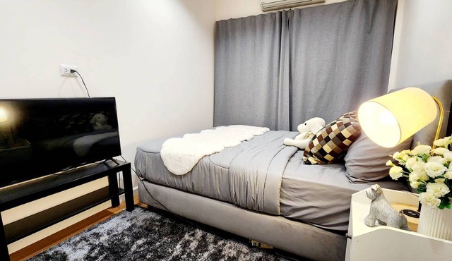 R2 House,bts,Mega Bangna,night market,Suvarnabhumi