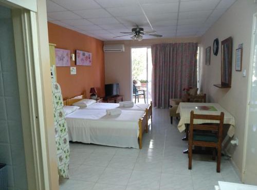 Rantzo Holiday Apartments in Pissouri