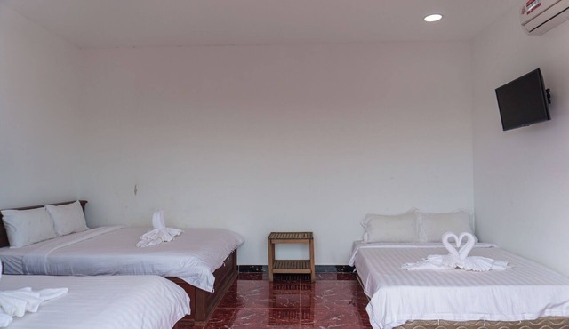 Reachbut Sessor Hotel