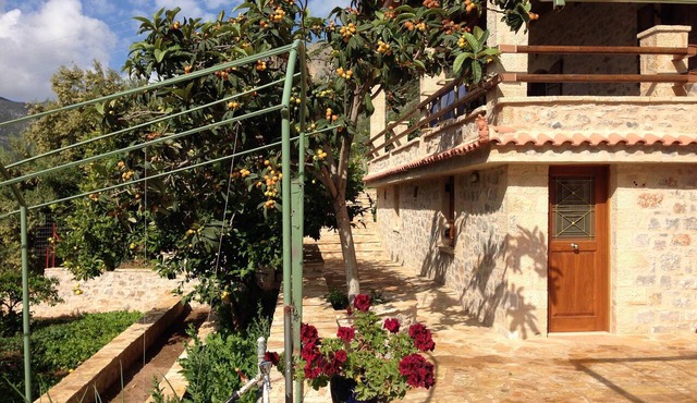 Red Rock & Sea Studio in Leonidion