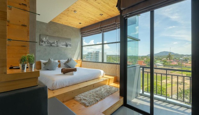 Relife Windy by Holy Cow, studio with stunning country view
