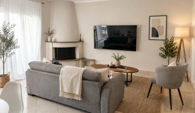 Rest & Nest Luxury Villa in Perea