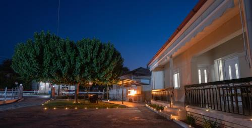 Roots House Pozar in Almopia