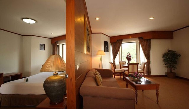 Royal Diamond Hotel