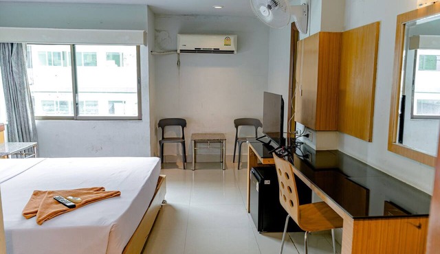 Satit Hotel
