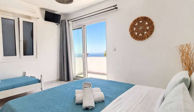 Sea View Studios in Syros – Litus Studios in Syros