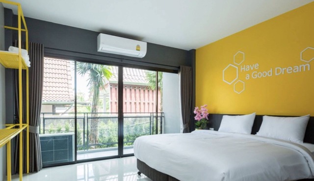 Seven Bee Boutique Hotel in Surin