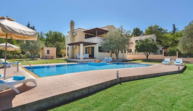 Seven Springs Villas - Artemis Villa in Kolympia