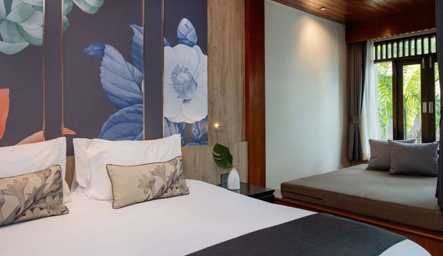 (SHA+)Luxury Deluxe King Bed (D04)