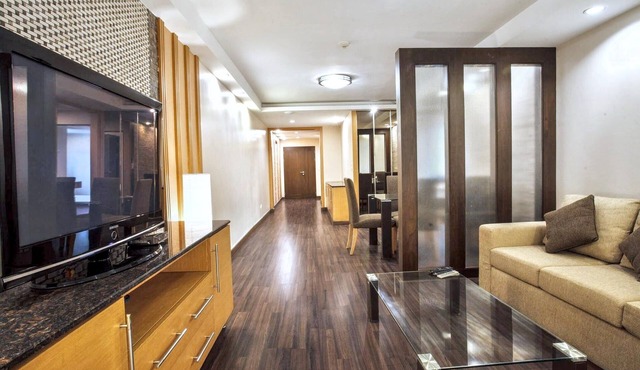 Short-Term Rental Allowed - 3C Downtown Bkk Serviced Apartment