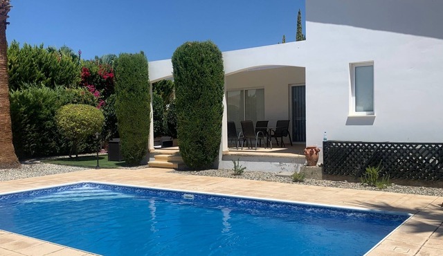 Single Storey 3 bed Villa, Over the road from Coralia Beach, Private Pool, in Paphos
