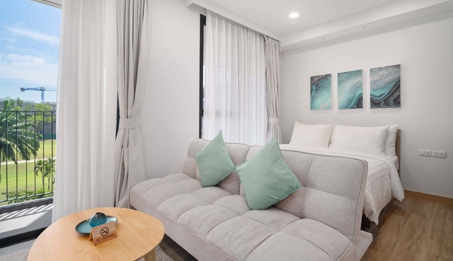 Skypark Aurora 2, Studio 1A Premium