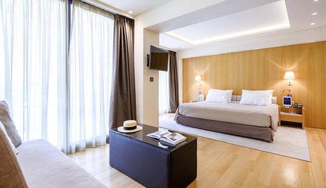 Somewhere Boutique Hotel Vouliagmeni in Vari-Voula-Vouliagmeni