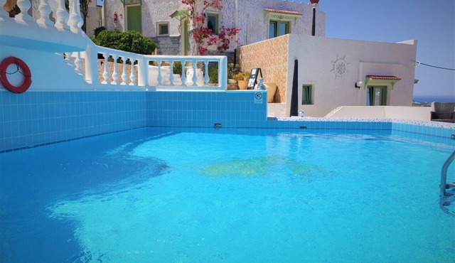 Spacious Room in Creta for 3 people, with Ac, Swimming Pool and Nature in Heraklion Prefecture